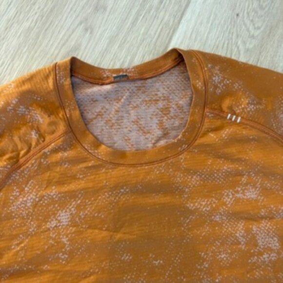 Mens Medium Lululemon Metal Vent Tech Tshirt 2.0, Burnt Orange, MSRP $78 - Picture 5 of 6